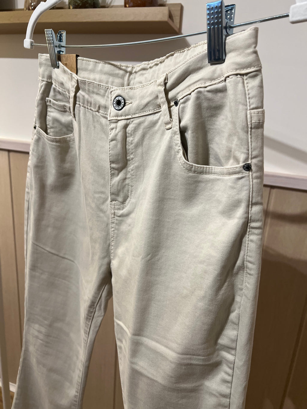 Pantalón Beige Campana