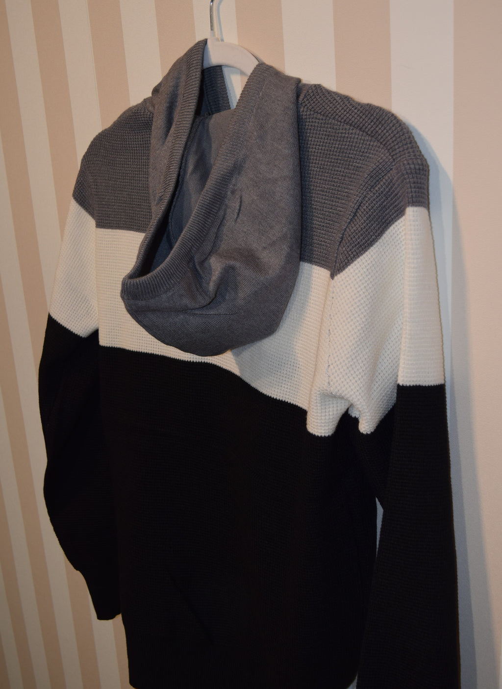 Jersey Tres Colores Con Capucha
