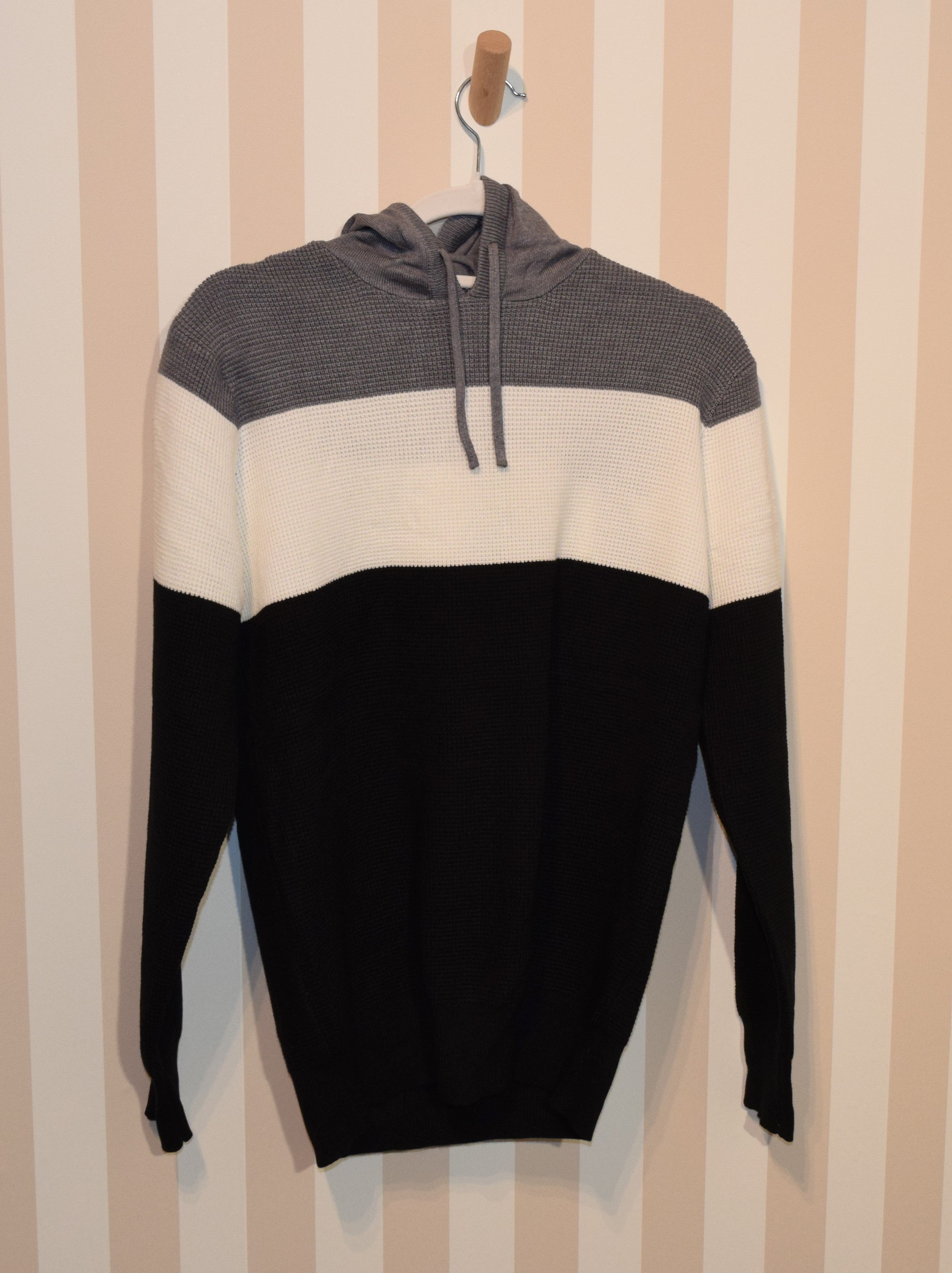 Jersey Tres Colores Con Capucha