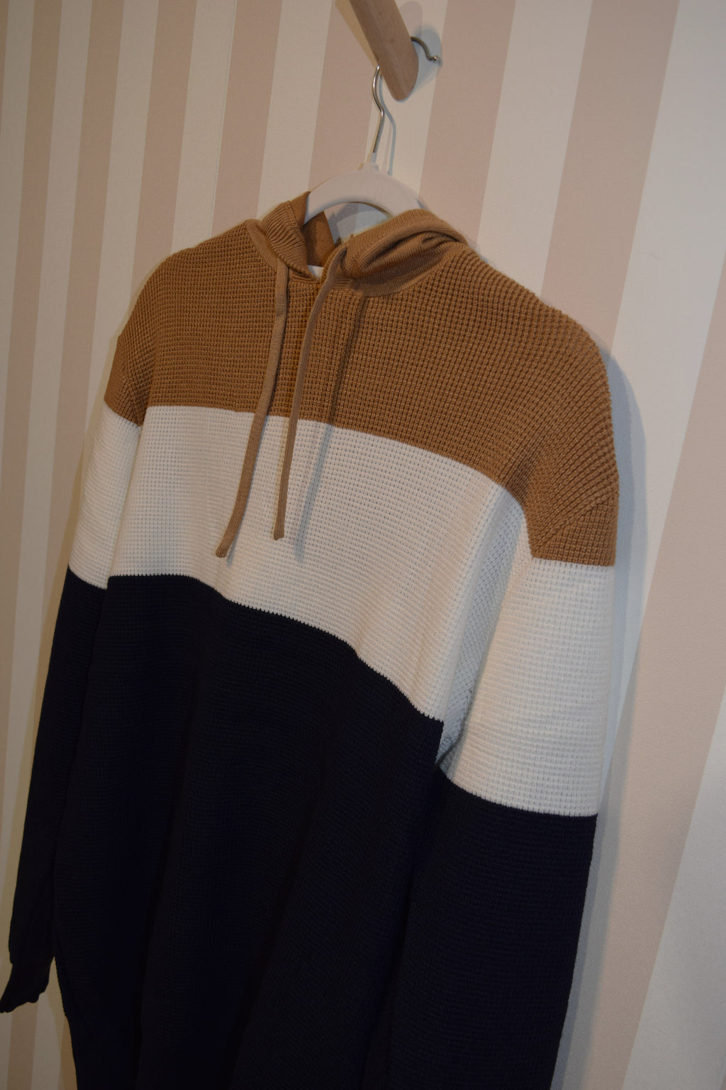 Jersey Tres Colores Con Capucha