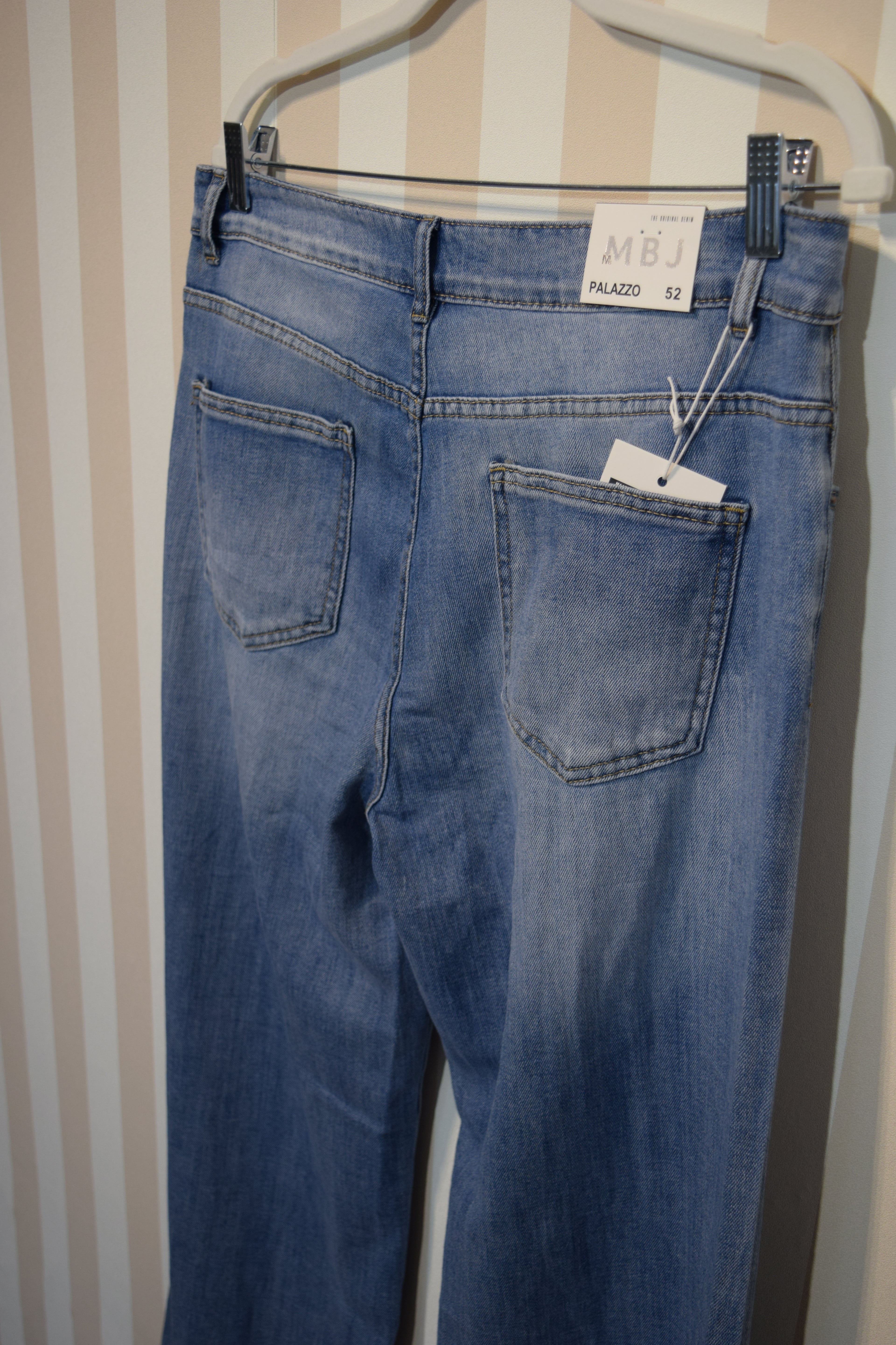Pantalón Vaquero Pata Ancha Talla Grande