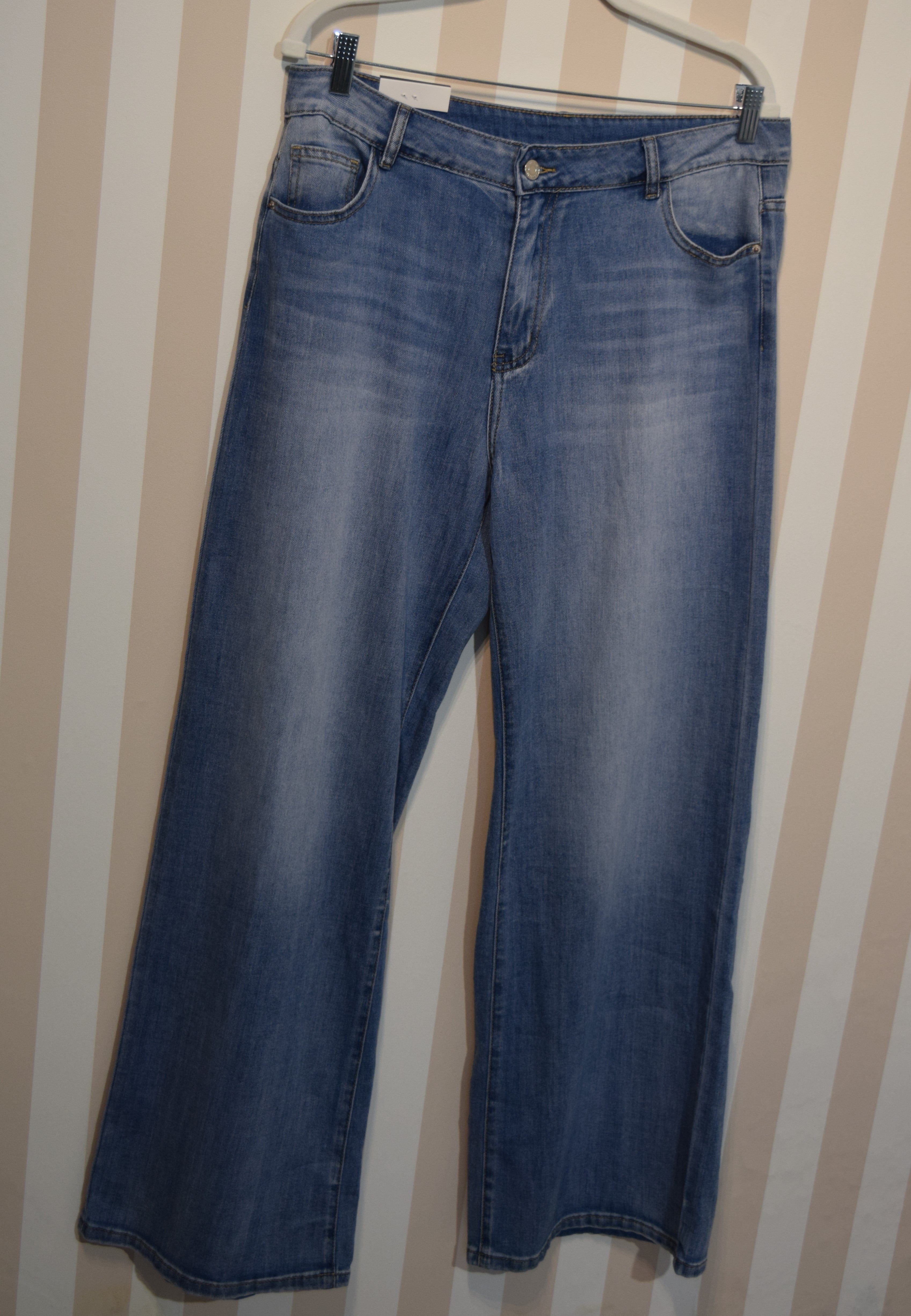 Pantalón Vaquero Pata Ancha Talla Grande